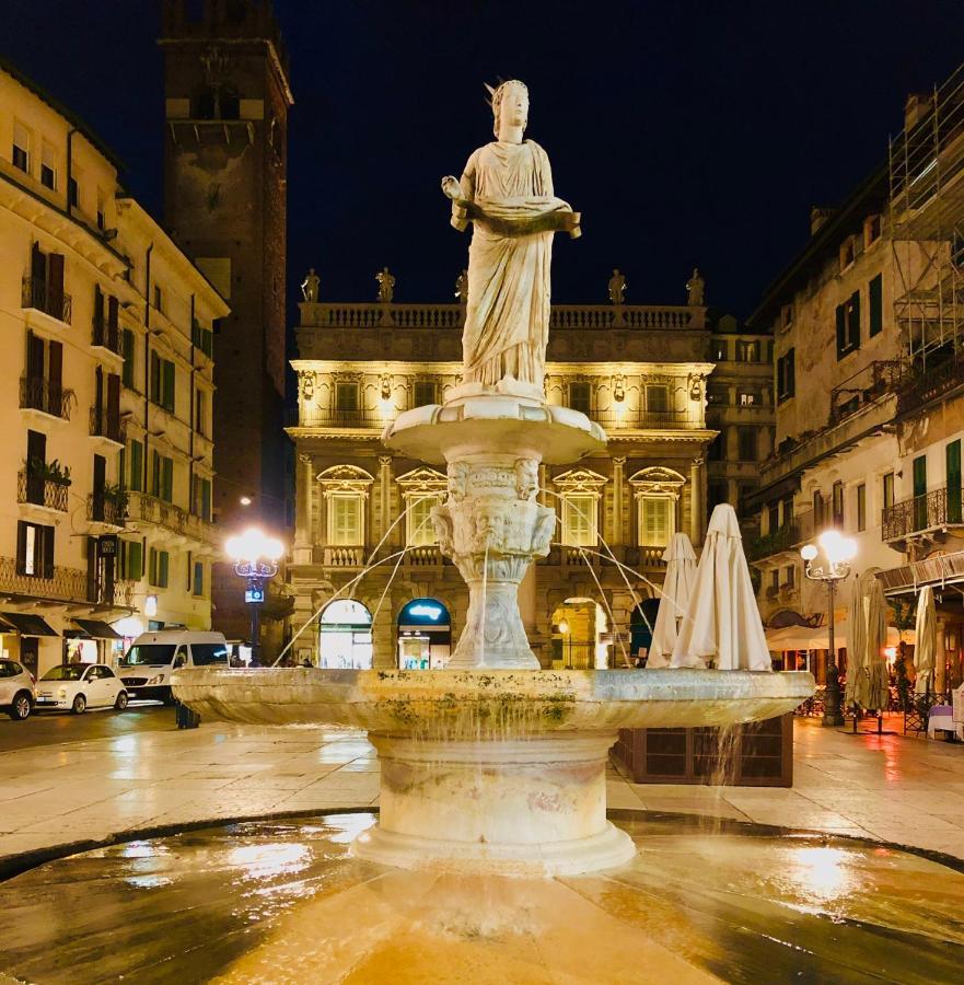 Casa Martini Piazza Erbe Lejlighed Verona Eksteriør billede